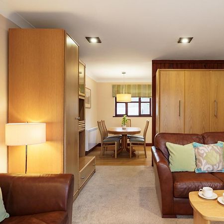 2 Bedroom Lake District Cottage At Windermere Marina Village Bowness-on-Windermere Buitenkant foto