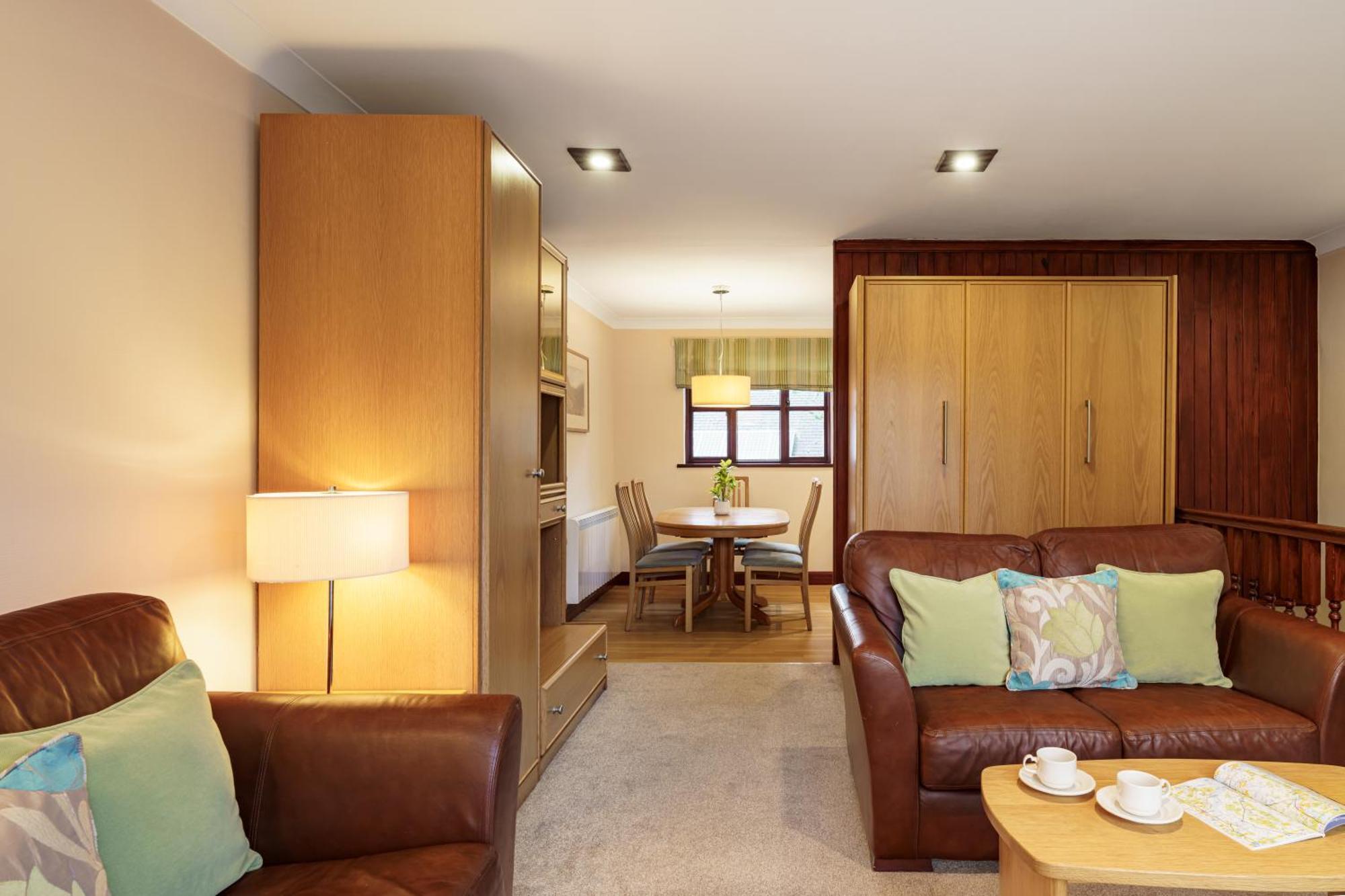 2 Bedroom Lake District Cottage At Windermere Marina Village Bowness-on-Windermere Buitenkant foto